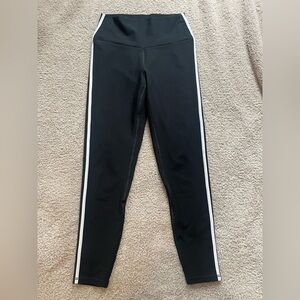 Abercrombie YPB SculptLUX Black High Rise Leggings White Piping Stripe Medium